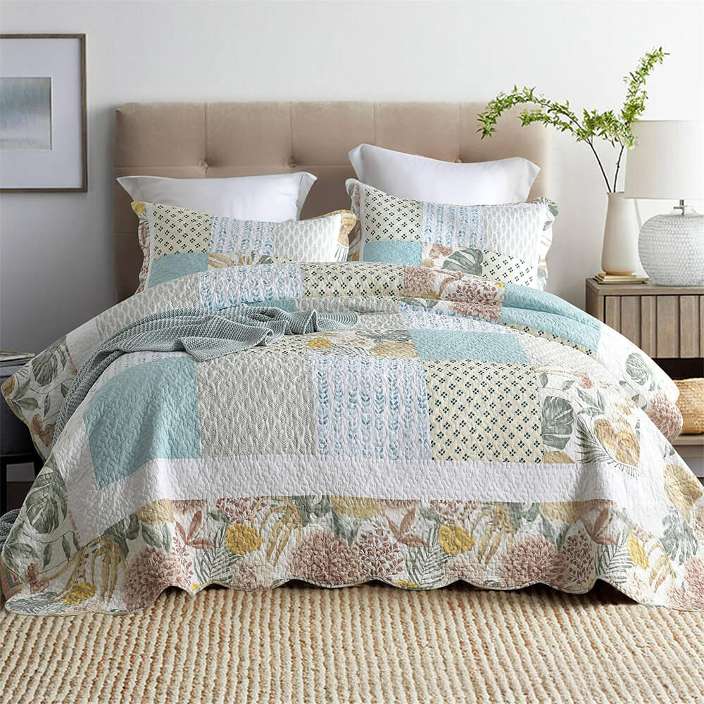 Chic Patchwork Floral Soft Bedspread Cotton Reversible Bed Sheet Set