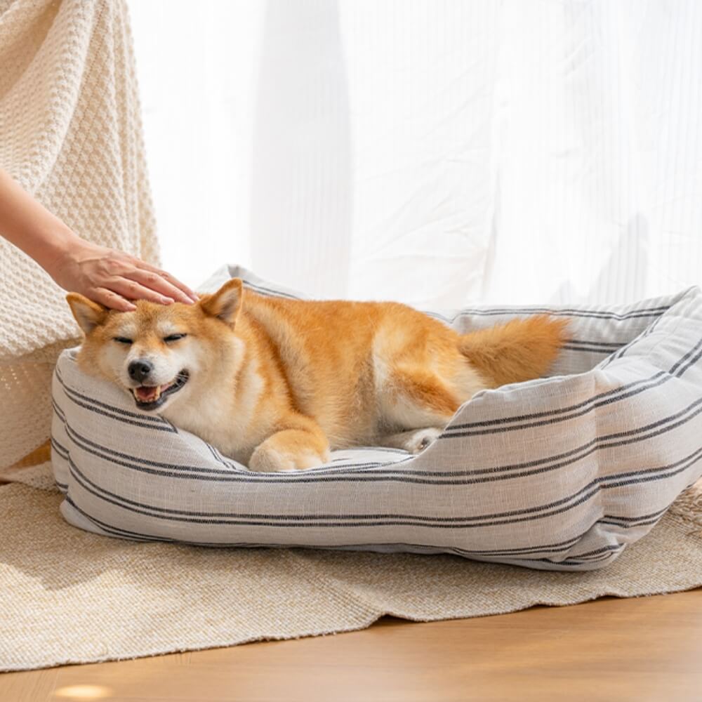 Classic Stripe All Seasons Breathable Dog Bed