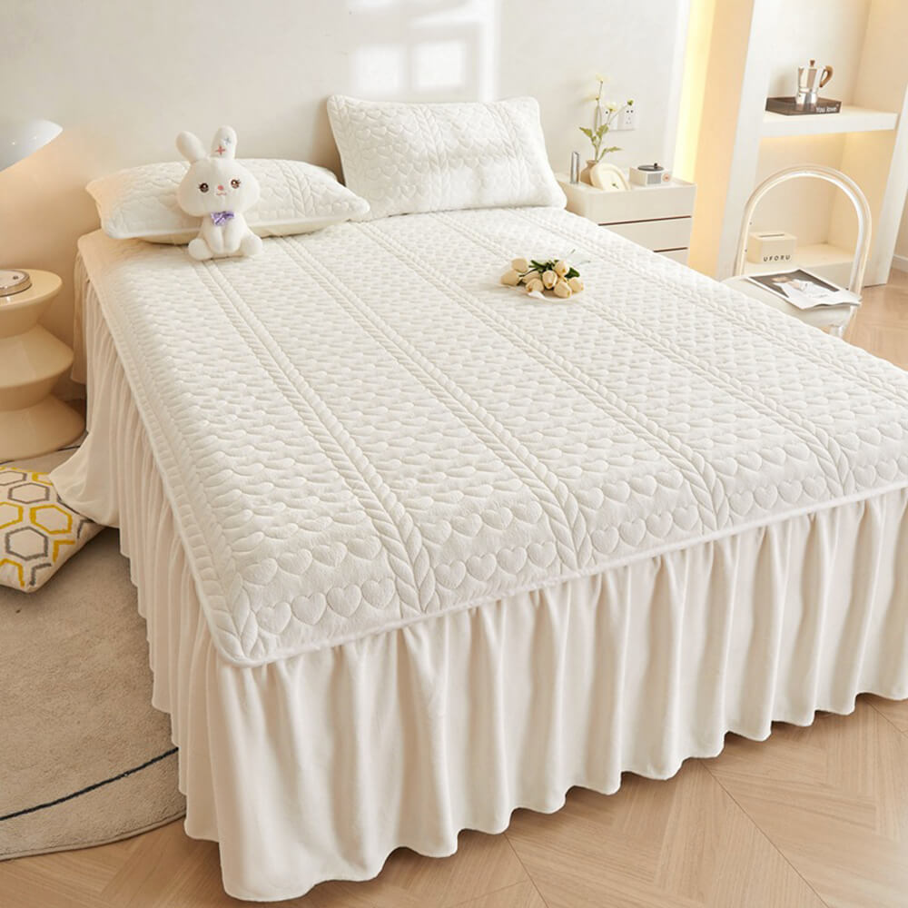 Creamy Milk Velvet Quilted Bed Skirt Set