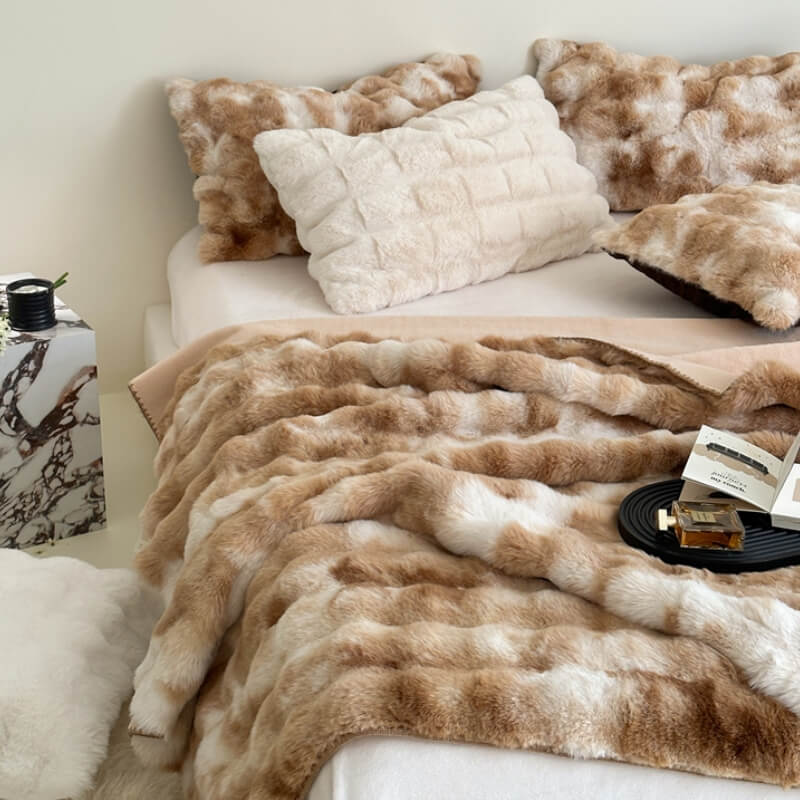 Faux Fur Luxury Thick Plush Pet Throw Blanket Human Blanket