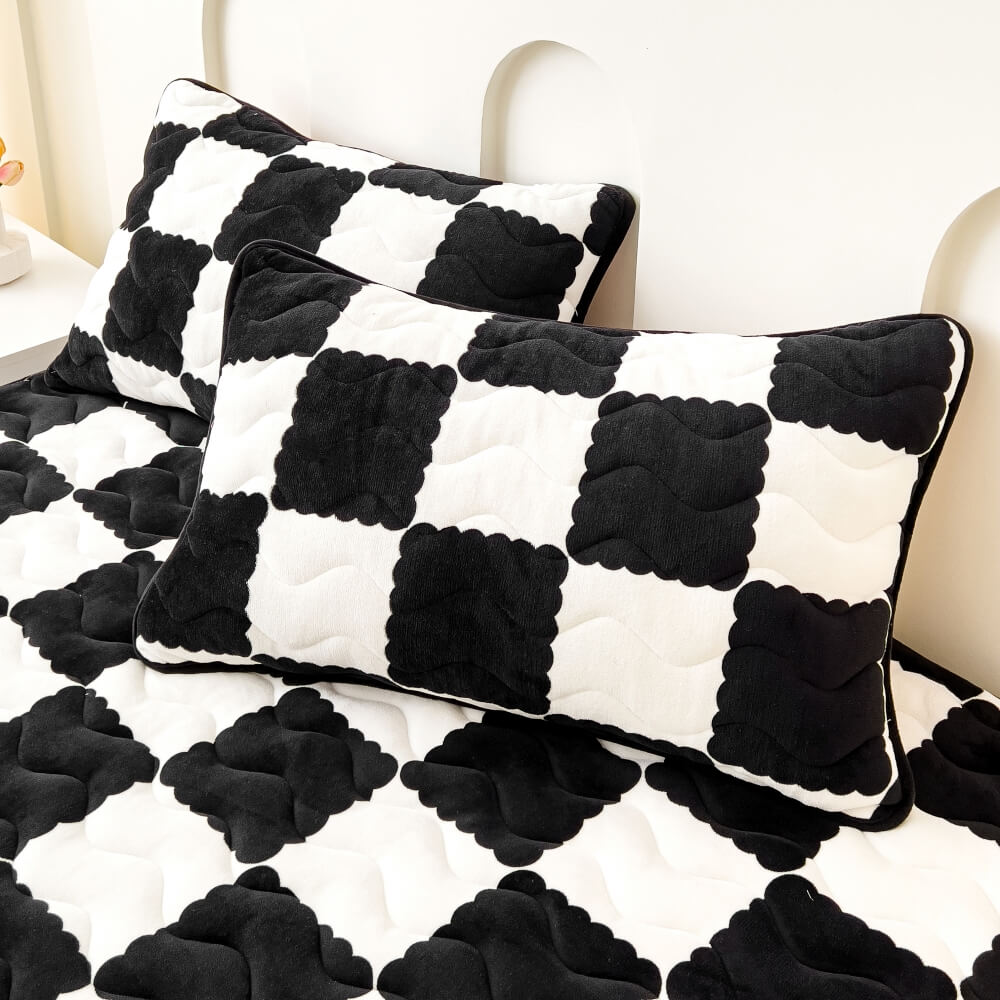 Milk Velvet Checkered Bedding Fitted Sheet Mattress Cover