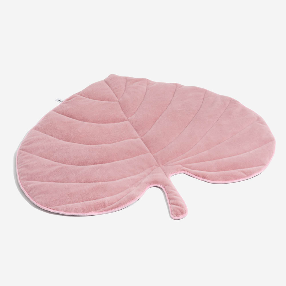 Plush Leaf-Shaped Washable Dog Mat-The Leaf Collector